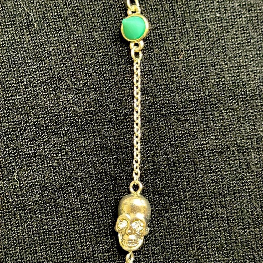 Rhinestone skull and spike necklace & earring set - Picture 5 of 5